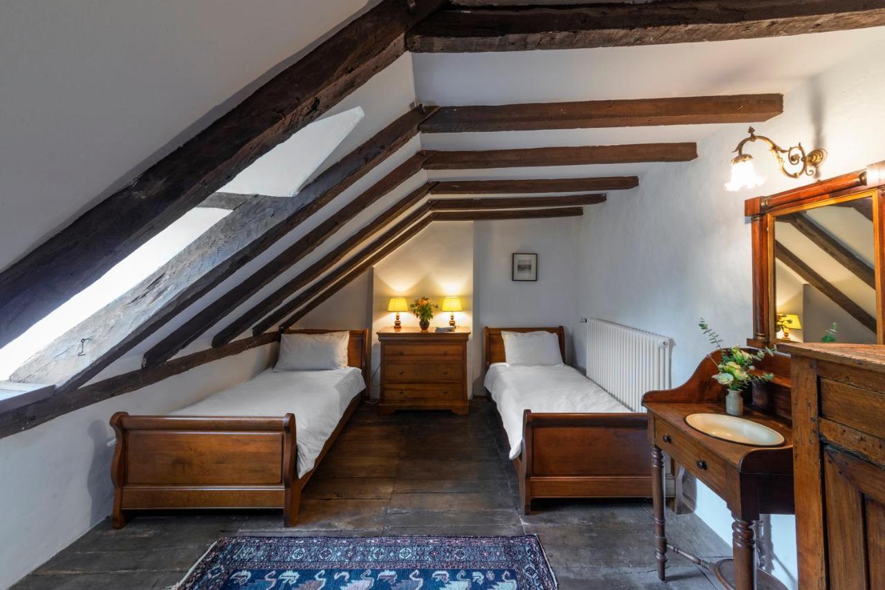 Chateau Garinie 15Th Century Medieval Castle In The South Of France Lugan  Dış mekan fotoğraf