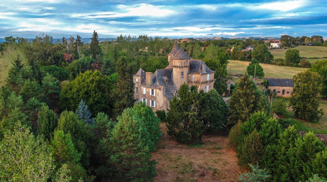 Chateau Garinie 15Th Century Medieval Castle In The South Of France Lugan  Dış mekan fotoğraf